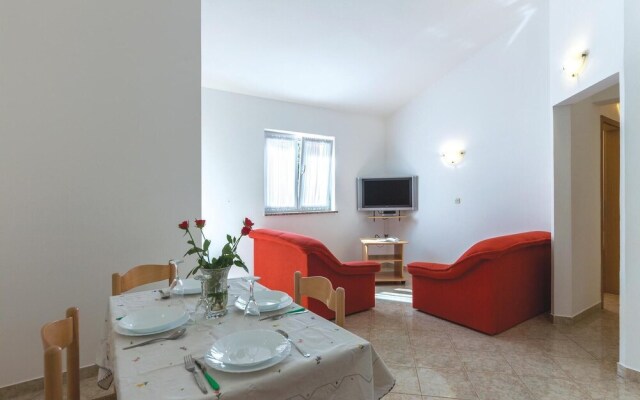 Amazing Home in Pula With Wifi and 2 Bedrooms