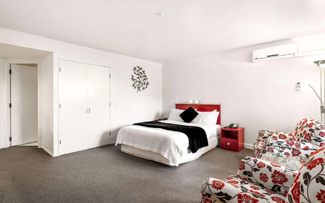 Quality Inn Angus