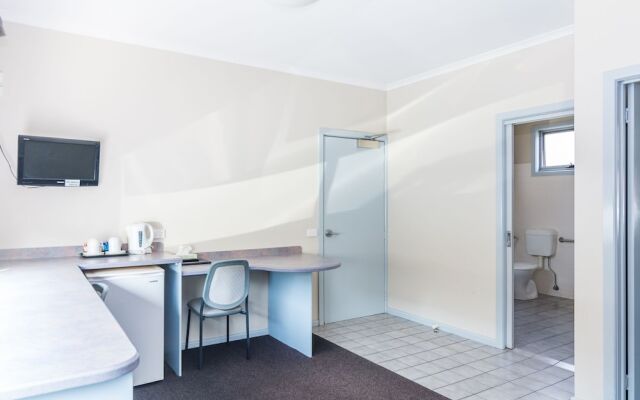 Merimbula Lakeview Hotel