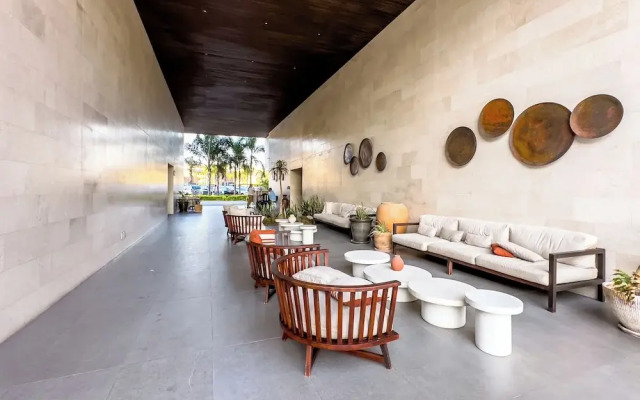 ARIA Residence Beachfront luxury