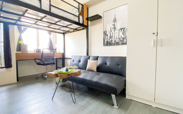 Tranquil and Homey Studio at Podomoro Golf View Apartment – Guest Rooms – Depok