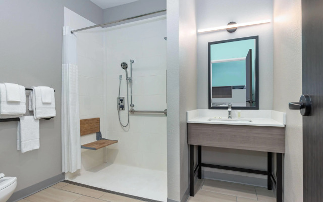 ECHO Suites Extended Stay by Wyndham Dallas Plano/Richardson