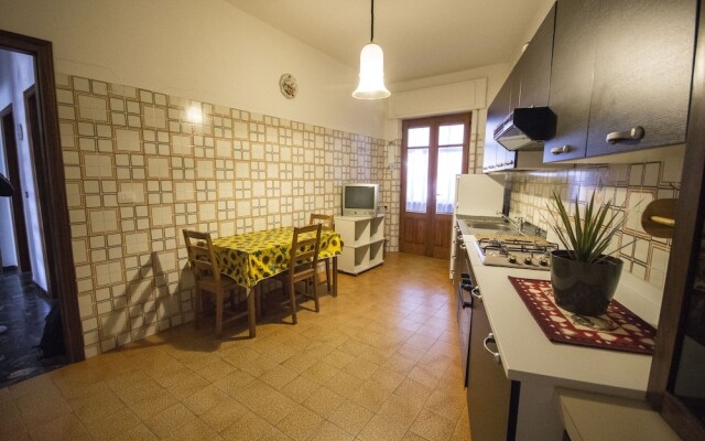 House With 3 Bedrooms in Villamassargia, With Wonderful Mountain View