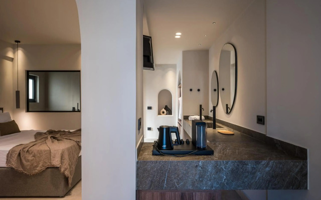 Soleil Apartments  Studios