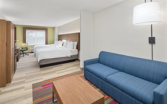 Holiday Inn Express & Suites Palm Bay by IHG