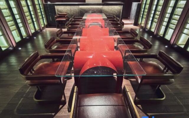 The Purple Horse（the Forbidden City，Tiananmen）