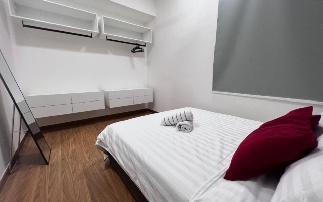Contemporary & Stylish Suite#Georgetown#Sky Pool#2 BR, Living Room with Double Bed – Guest Rooms – George Town