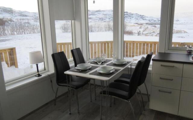 Hvammur 2 Bjarg with private hot tub