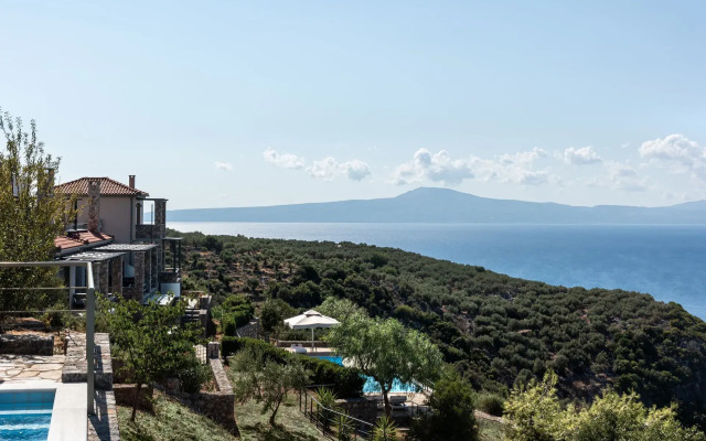 Searocks Exclusive Villas Resort
