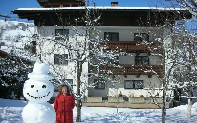 Pension Monika - Kaprun