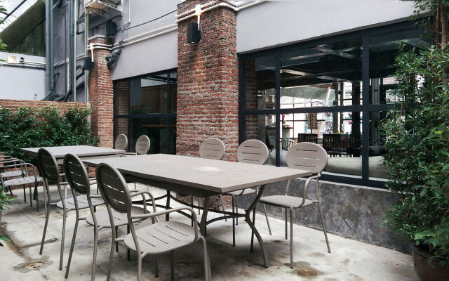 OYO 75332 VM1 Hostel