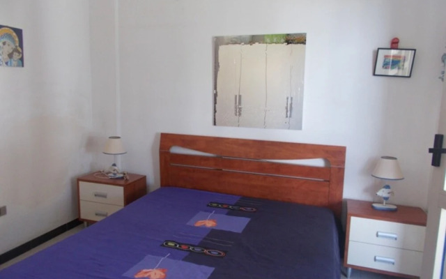 Charming Apartment Near Baia Verde Beach