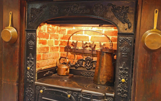 Best Western Old Tollgate Hotel & Restaurant