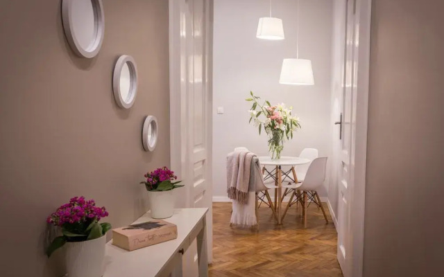 Fragola Between Old Town and Jewish Quarter