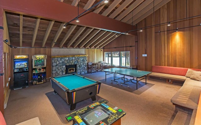 Horizons 4 Condominiums