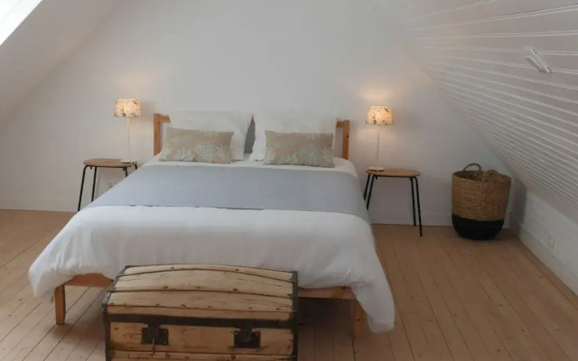Holiday Home With sea Views, Roscanvel
