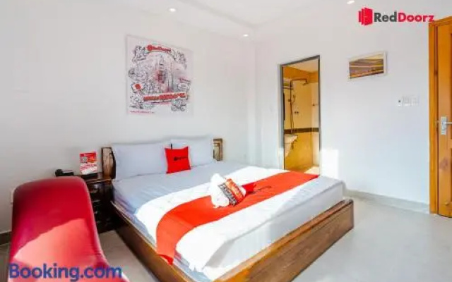 RedDoorz The Sun Hotel near Duong Quang Ham Street – Guest Rooms – Ho Chi Minh City