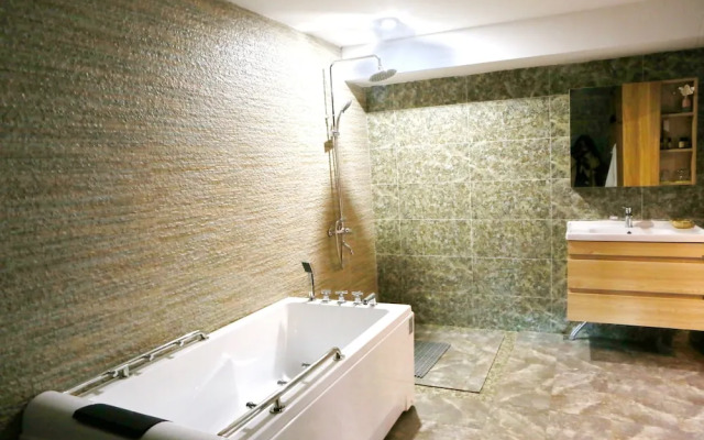 Ling Jing Boutique Inn