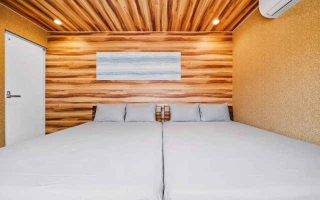 The Beehive Otaru – Guest Rooms – Otaru