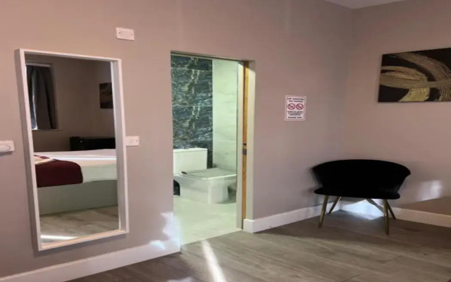 Paragraph Palmers Green - Tottenham Stadium