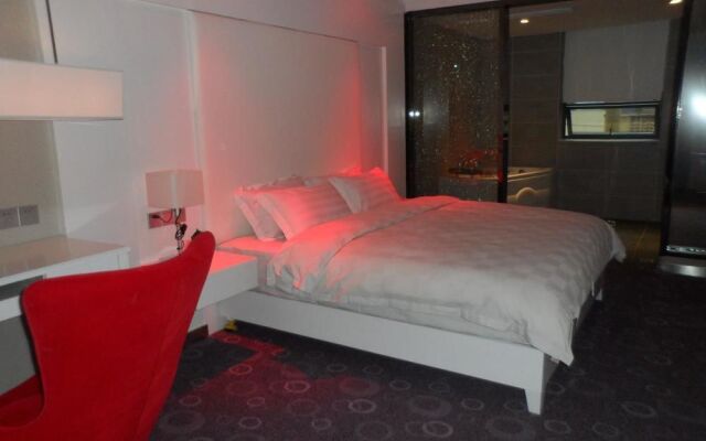 Longzhimeng Hotel