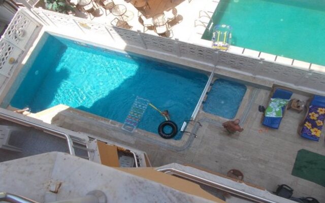 Kleopatra Develi Hotel