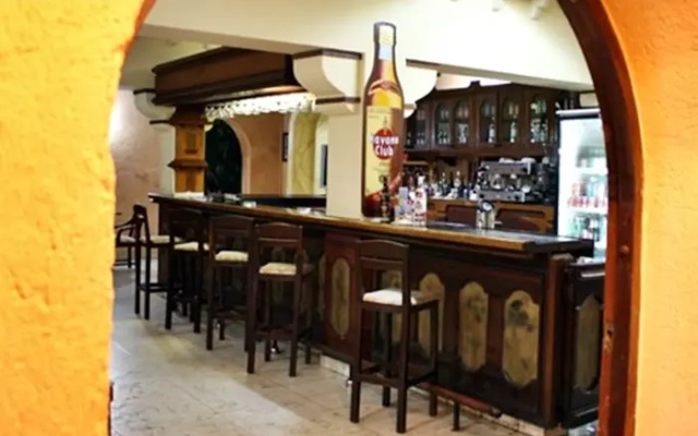 Hotel Dos Mares