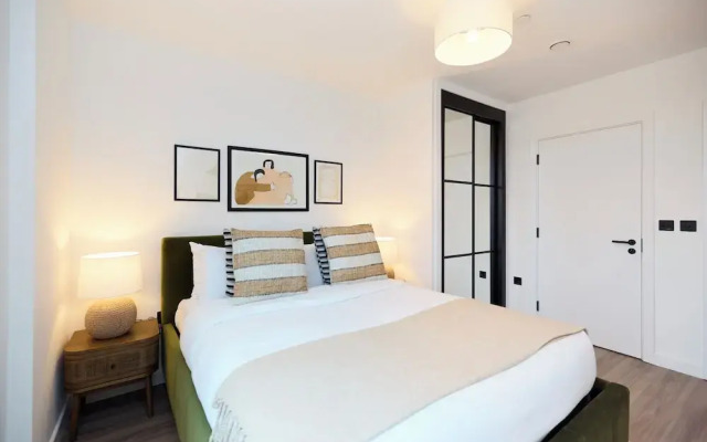 The Tottenham Retreat - Homely 2bdr Flat With Balcony