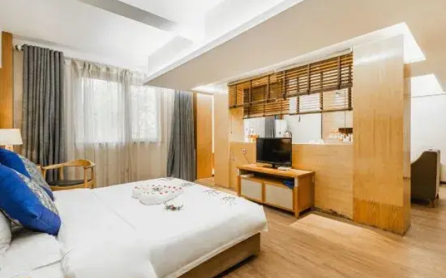 The Taibai Mountain Phoenix Spr Hotel