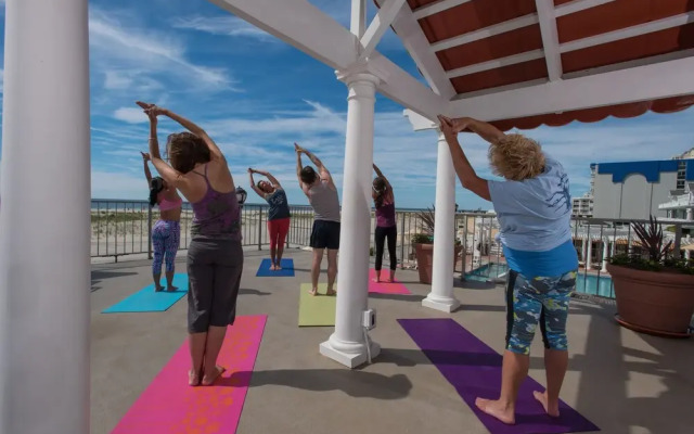 Reges Oceanfront Resort