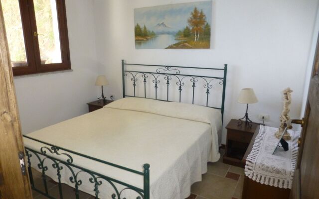 Comino Alto Agriturismo e  Appartamenti