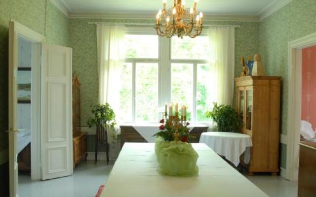 Kartanohotelli Olkkolan Hovi