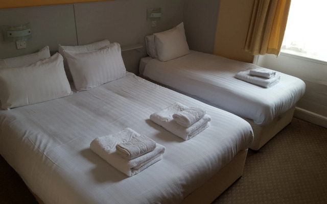 Alexandra Hotel