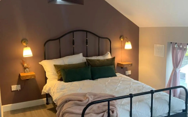 Stay Barrow Blueway - The Stables