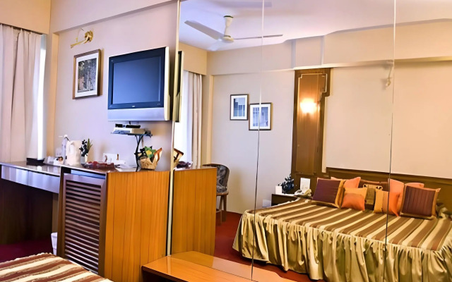 Hotel Midtown Pritam