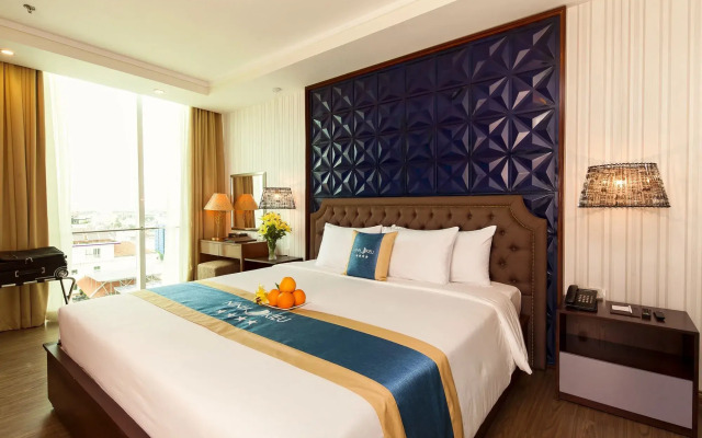Ninh Kieu Riverside Hotel