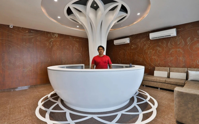 OYO 30559 Center Point