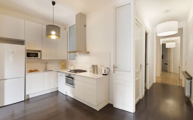 Fira Luxury Nextdoor