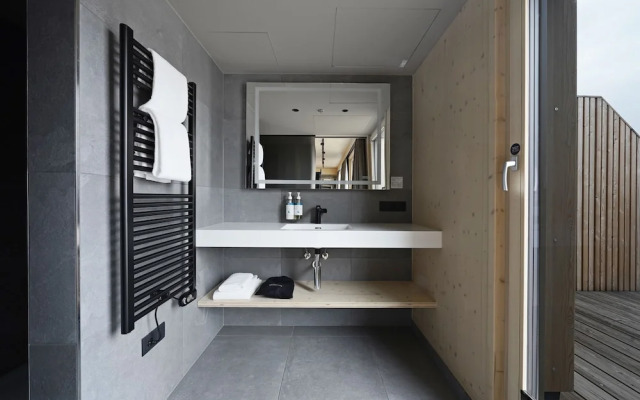 Numa Vienna Wood