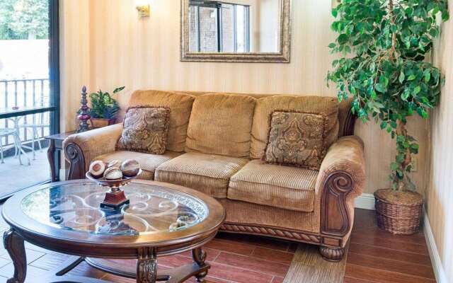 Quality Inn Magnolia