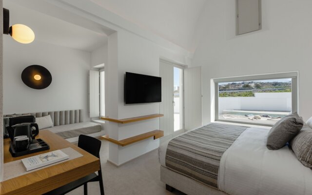 Omna Caldera Suites
