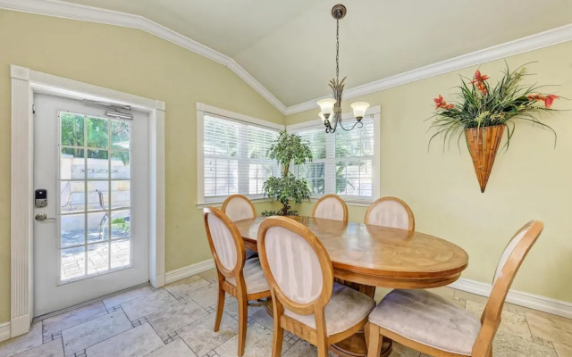 Anna Maria Island Surfside Bungalow
