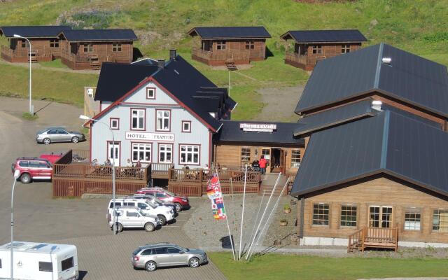 Hotel Framtíð