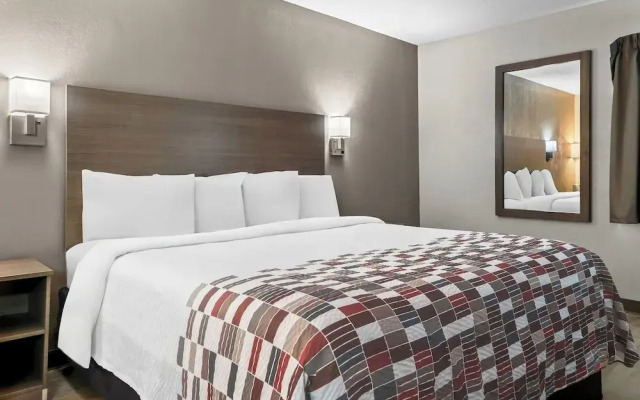 Red Roof Inn Flint