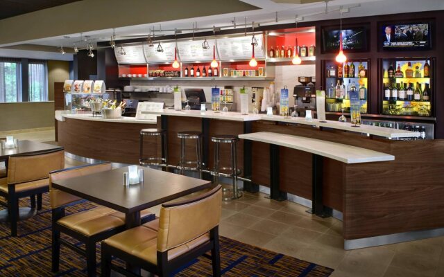 Courtyard By Marriott Hartford/Windsor Airport