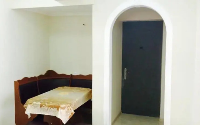 Zarandia Apartment