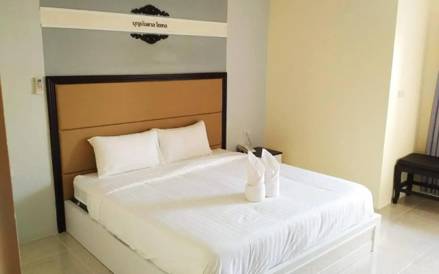 Boonbundal hotel