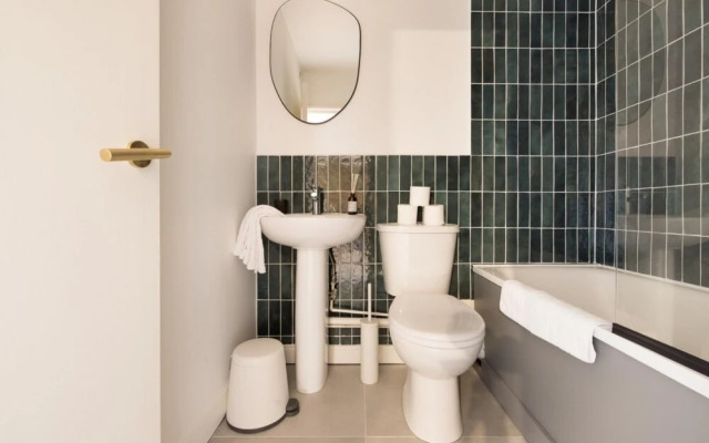The Highgate Hideaway - Modern Stylish 2bdr Flat
