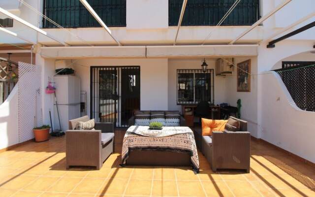 House - 2 Bedrooms with Pool and WiFi - 107850