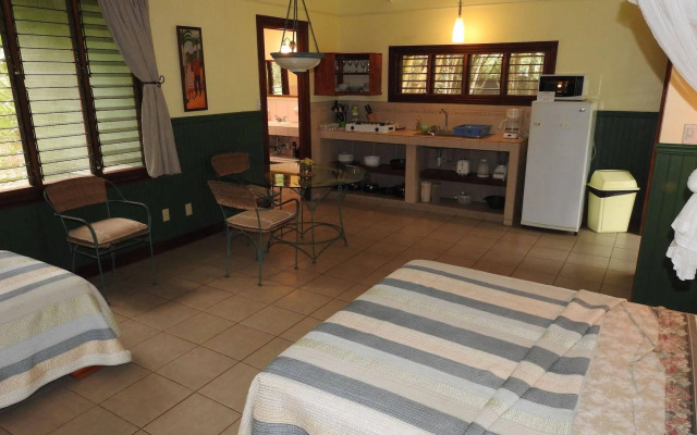 Playa Negra Guesthouse